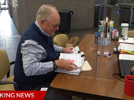 Dr. Bob Lorinser files for candidacy with maximum amount of required signatures